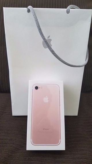 Apple iPhone 7 128GB - Rose Gold (unlocked)